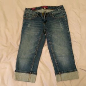 Capri Jeans